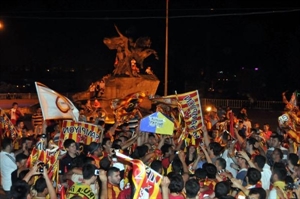 Galatasaray Kulübü, Fenerbahçe nin Şampiyonluğunu …