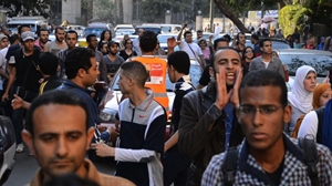 Mısırlılar Koşarak Protesto Ediyor